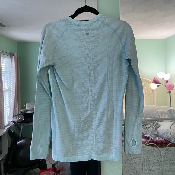 Lululemon Swiftly Tech Long Sleeve - 10 - Picture 2 of 3